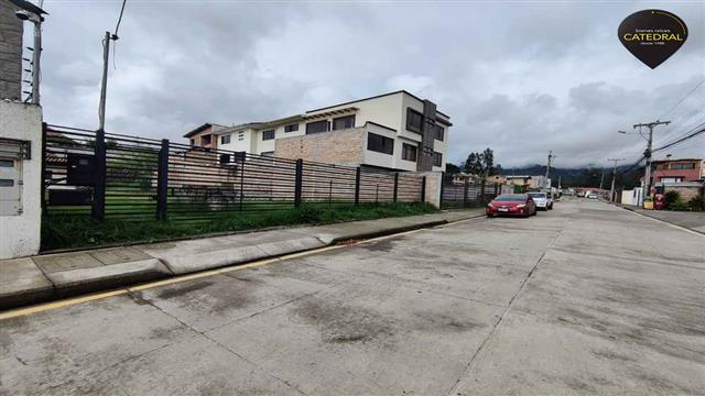 Sitio Solar Terreno de Venta en Cuenca Ecuador sector primero de Mayo, redondel escuela pasos