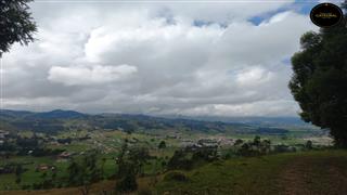 Terreno de Venta en Cuenca Ecuador sector Tarqui - Chaullayacu