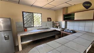 Villa Casa de Venta en Guayaquil Ecuador sector En la Ciudad de Machala - Av. Los Ceibos 