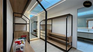 Villa Casa de Venta en Cuenca Ecuador sector Jardines del Rio