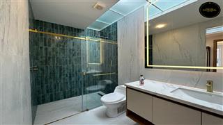 Villa Casa de Venta en Cuenca Ecuador sector Jardines del Rio