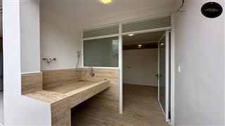 Villa Casa de Venta en Cuenca Ecuador sector Jardines del Rio