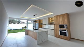 Villa Casa de Venta en Cuenca Ecuador sector Jardines del Rio