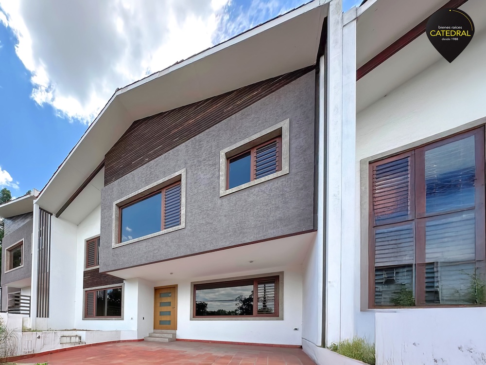 Villa de Venta en Cuenca Ecuador sector Challuabamba