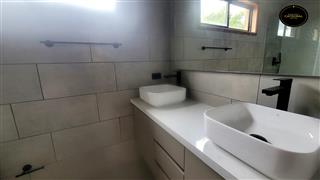 Villa Casa de Venta en Cuenca Ecuador sector UDA