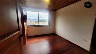 Villa Casa de Venta en Cuenca Ecuador sector UDA