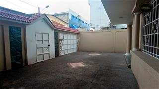 Villa Casa de Venta en Guayaquil Ecuador sector Ciudadela Simon Bolivar