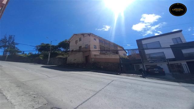 Villa Casa de Venta en Cuenca Ecuador sector Paseo de Los Cañaris