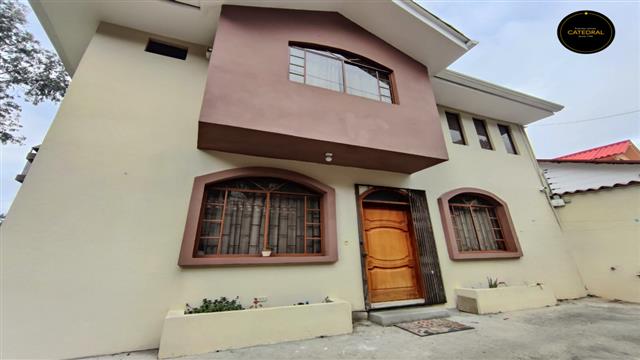 Villa Casa de Venta en Cuenca Ecuador sector Ricaurte-Bibin