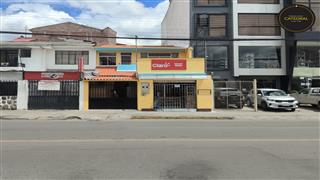 Villa Casa de Venta en Cuenca Ecuador sector Batan Shopping