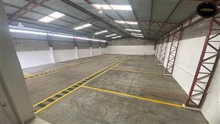 Nave Industrial de Alquiler en Cuenca Ecuador sector Las Orquideas