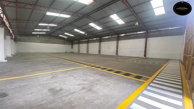 Nave Industrial de Alquiler en Cuenca Ecuador sector Las Orquideas