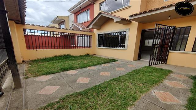 Villa Casa de Venta en Cuenca Ecuador sector Ricaurte