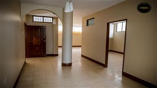 Departamento de Venta en Guayaquil Ecuador sector Lomas de Urdesa