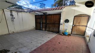 Villa Casa de Venta en Cuenca Ecuador sector Primero de Mayo 