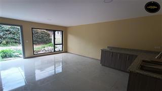 Villa Casa de Venta en Azogues Ecuador sector zhigzhiquin