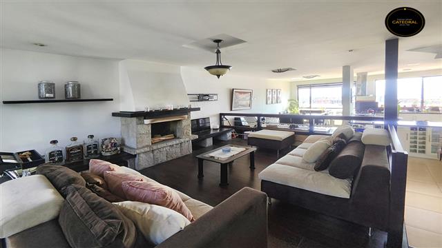 Villa Casa de Venta en Cuenca Ecuador sector Misicata Emov 