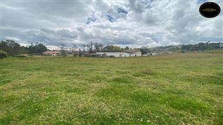 Terreno de Venta en Cuenca Ecuador sector Chilcapamba - Valle