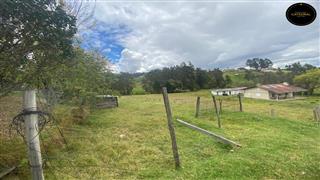 Terreno de Venta en Cuenca Ecuador sector Chilcapamba - Valle