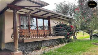 Villa Casa de Venta en Cuenca Ecuador sector Sector Jardines del Río