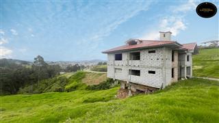 Villa Casa de Venta en Cuenca Ecuador sector EL VALLE