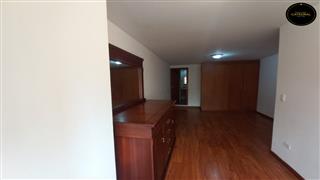 Departamento de Alquiler en Cuenca Ecuador sector Solano - Av. 10 De Agosto