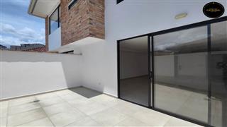 Edificio de Alquiler en Cuenca Ecuador sector Paucarbamba - 10 de Agosto