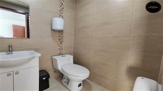 Edificio de Alquiler en Cuenca Ecuador sector Paucarbamba - 10 de Agosto