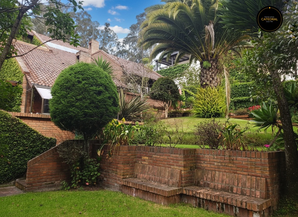 Villa de Alquiler en Cuenca Ecuador sector Universidad del Azuay 