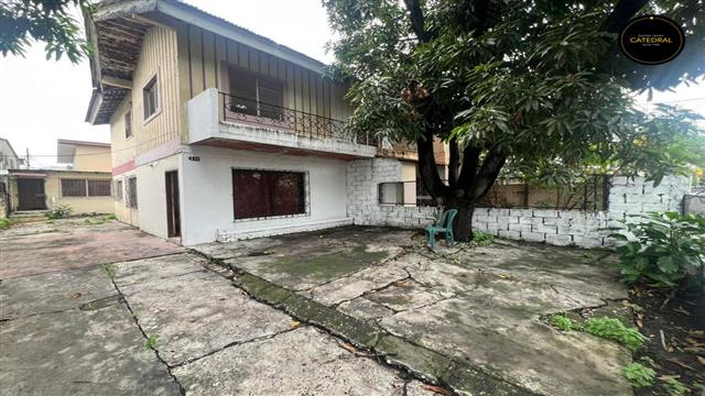 Villa Casa de Venta en Cuenca Ecuador sector Miraflores
