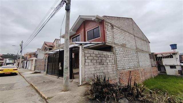 Villa Casa de Venta en Cuenca Ecuador sector Charasol