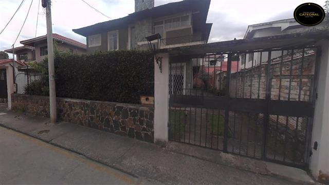 Villa Casa de Venta en Cuenca Ecuador sector Estadio