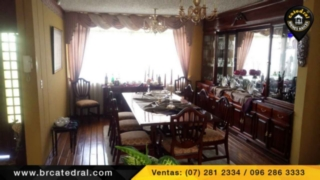 Villa Casa de Venta en Cuenca Ecuador sector Urb. Los Hornos - Ordoñez Lasso 