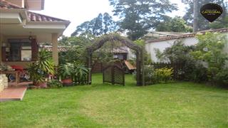 Villa Casa de Venta en Cuenca Ecuador sector Hotel Oro Verde